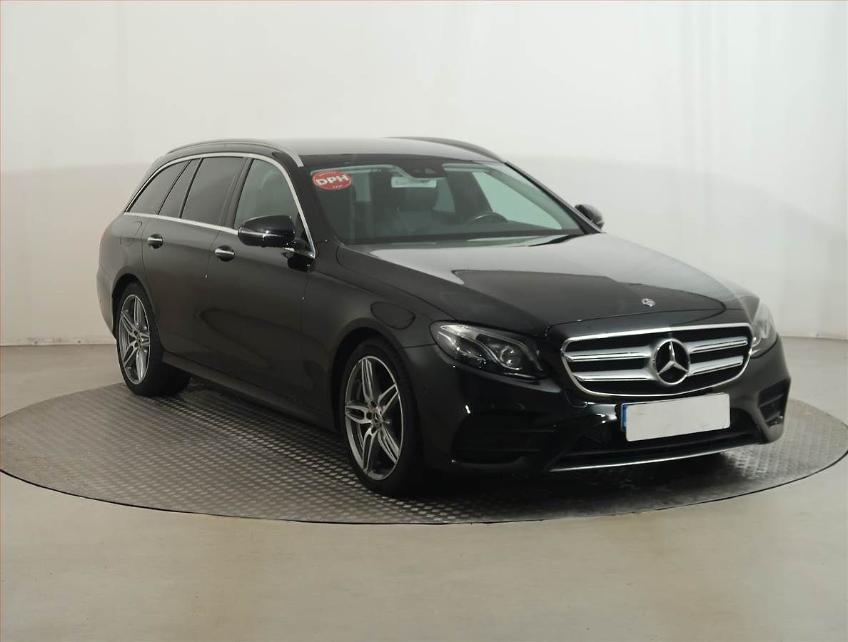 Mercedes-Benz Třídy E E 200 4MATIC