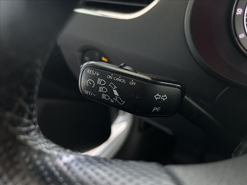 Škoda Octavia 1,0   TSI 85kW,TAŽNÉ,NAVIGACE - fotka 14 z 27