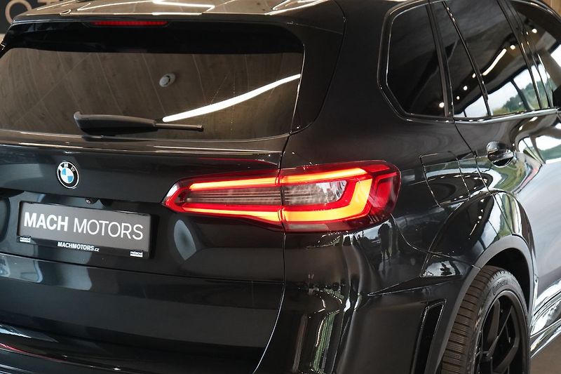BMW X5 M50d xDrive, Renegade Widebody - fotka 10 z 50