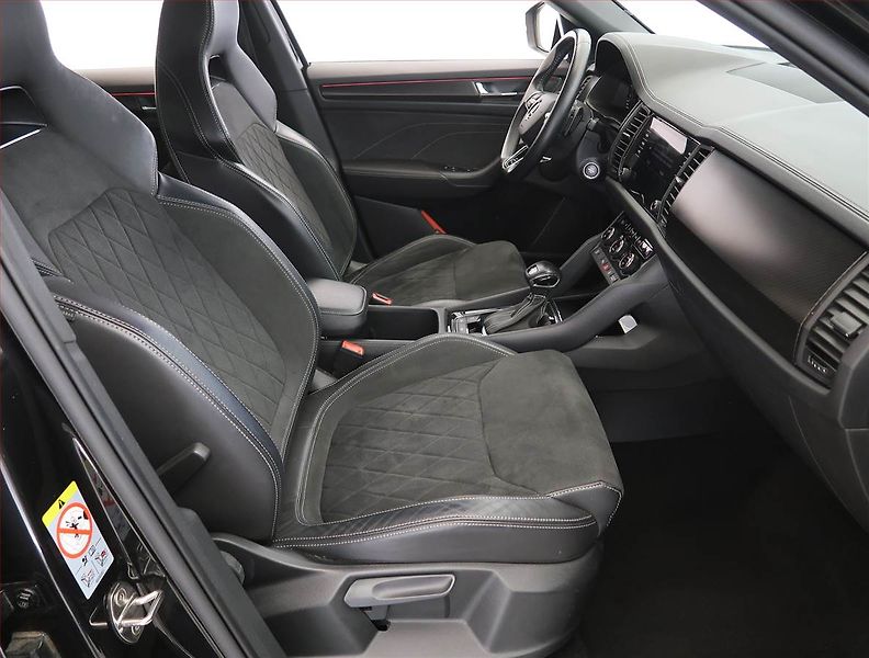 Škoda Kodiaq (2022) Sportline 1.5 TSI, digi klima - fotka 9 z 27