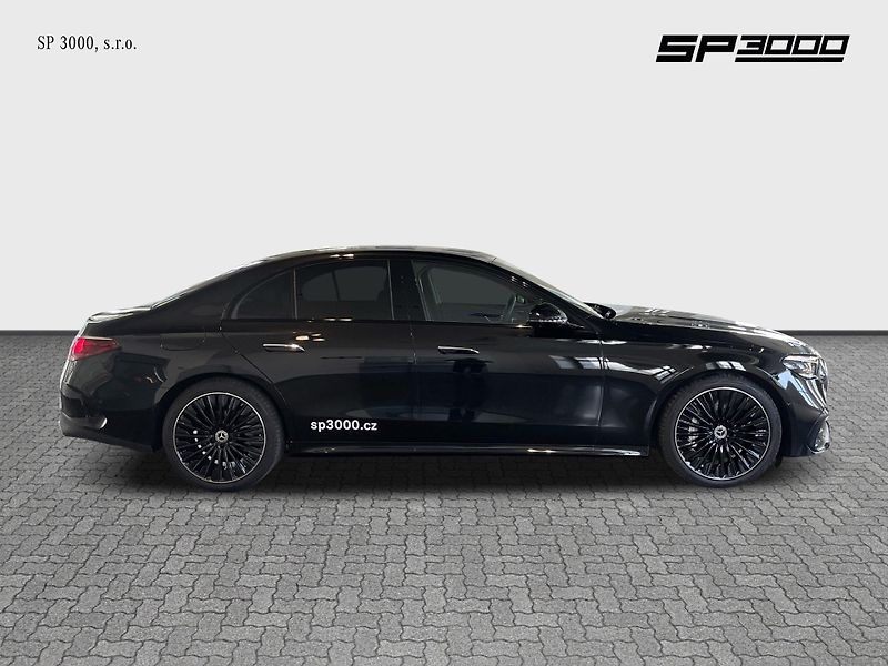 Mercedes-Benz Třídy E 220d 4Matic AMG - fotka 6 z 28