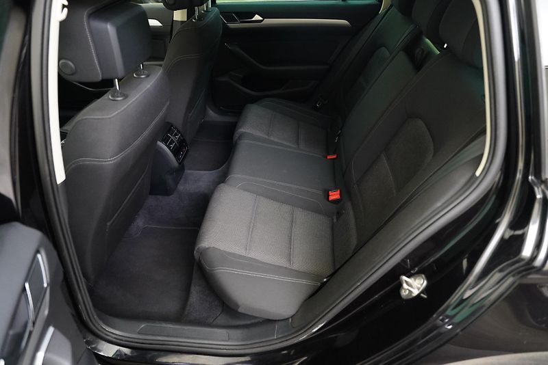 Volkswagen Passat - fotka 26 z 27