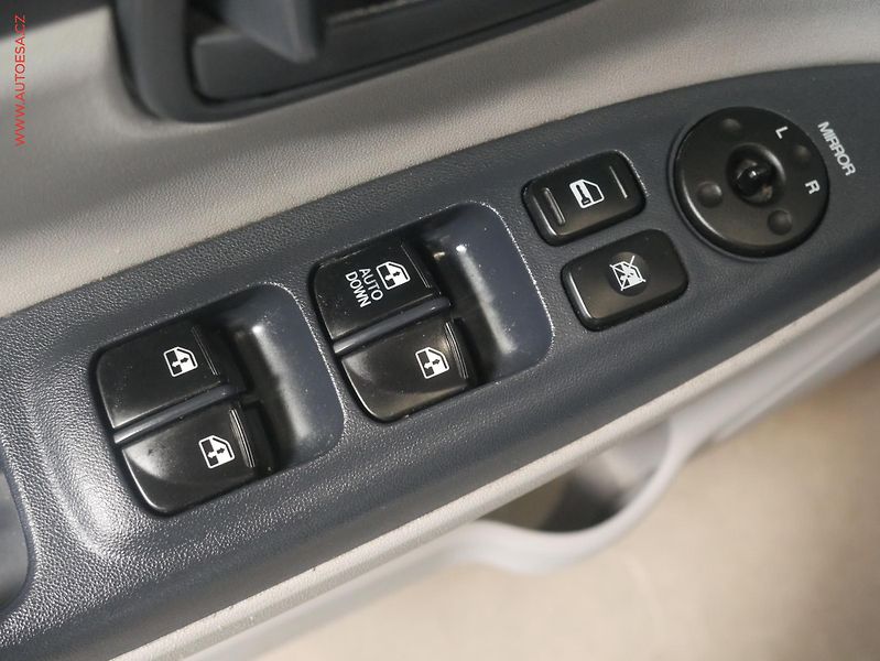 Hyundai Accent (2008) 1.4i, ČR, AC, zmk.řazení - fotka 15 z 15