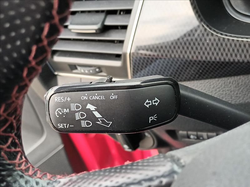 Škoda Fabia 1,2 TSI,81KW,MONTE CARLO,PANO, - fotka 29 z 38