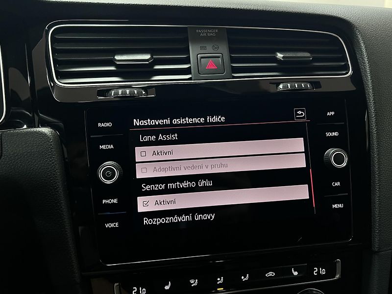 Volkswagen Golf GTI Performance 180 kW - fotka 41 z 50