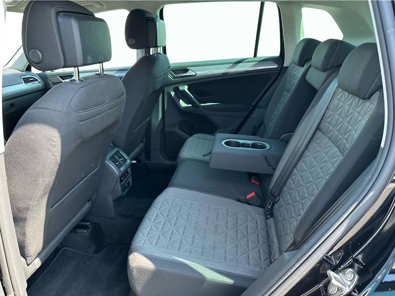 Volkswagen Tiguan 2,0 TDI 110 kW Business Premiu - fotka 12 z 21
