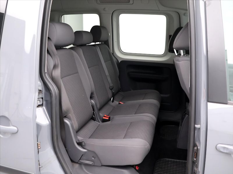 Volkswagen Caddy 2,0 TDI 81kW 4Motion 1.Majitel - fotka 13 z 27