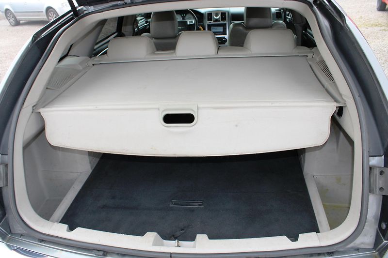 Chrysler 300C (2007) REZERVACE - fotka 11 z 16