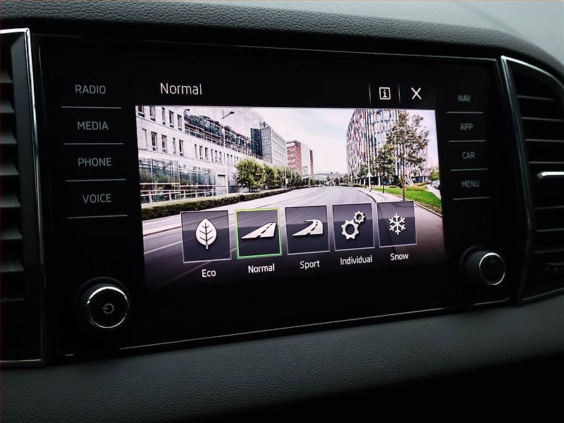 Škoda Karoq (2019) 2.0 TDI - fotka 15 z 22