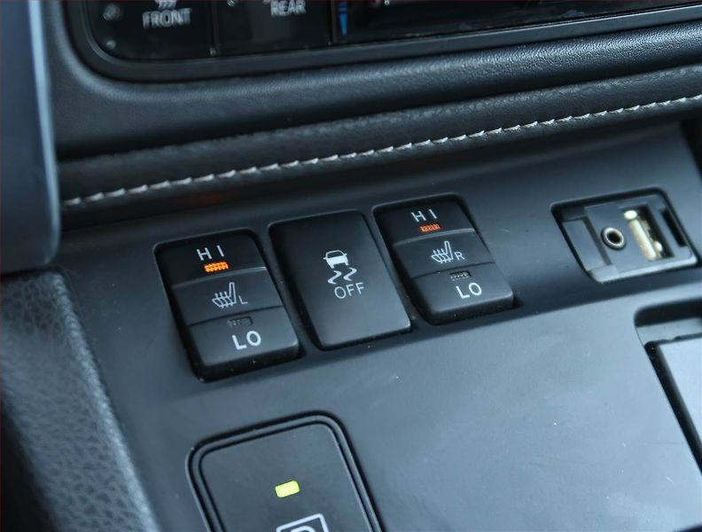 Toyota Auris (2015) Hybrid, Automat, Tempomat - fotka 20 z 21