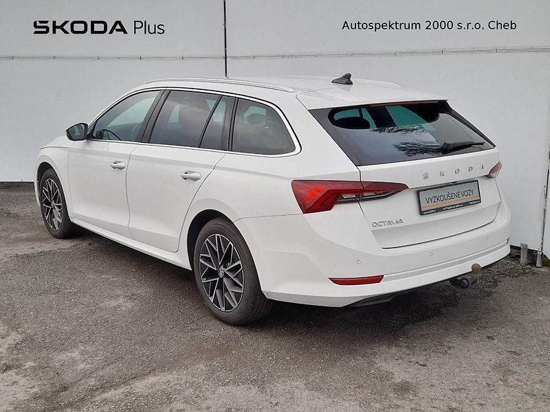 Škoda Octavia COMBI STYLE PLUS 2.0TDI 85KW 7 - fotka 7 z 20