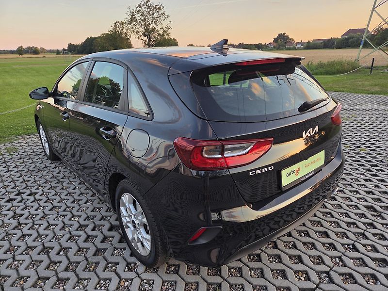Kia Ceed (2022) 1.0 T-GDI 74 kW Spin,CZ,DPH - fotka 8 z 26