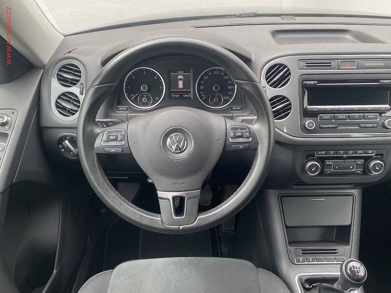 Volkswagen Tiguan (2013) 2.0TDi, Sport&Style, TZ - fotka 11 z 16
