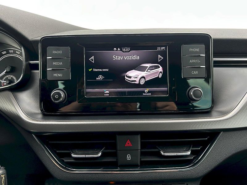 Škoda Kamiq (2021) 1.5 TSI 110kW MP6 Ambition - fotka 15 z 32