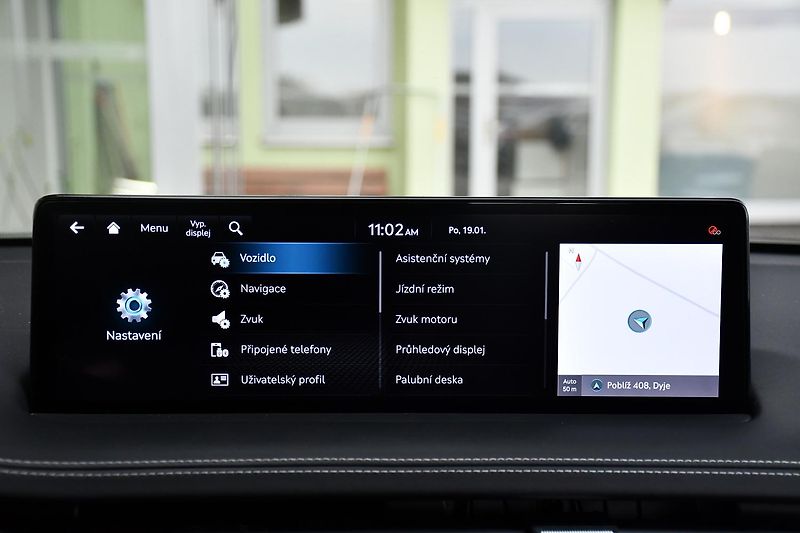 Genesis GV70 2.5T AWD AT8 LUXURY LINE - fotka 32 z 46