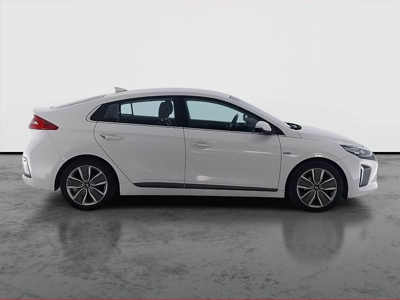Hyundai Ioniq (2018) Hybrid, Automat, Kůže, Navi - fotka 6 z 21