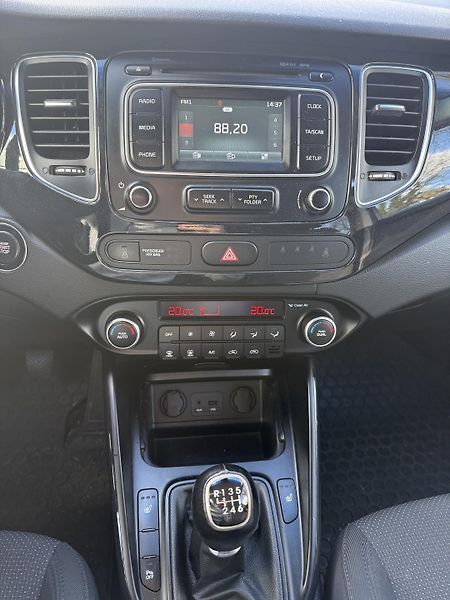 Kia Carens 1.7CRDi Exclusive - fotka 6 z 9