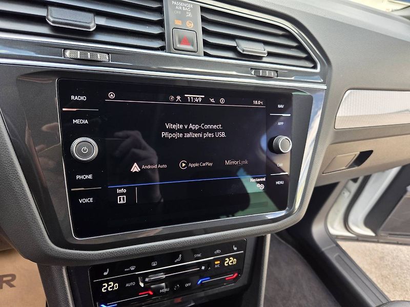 Volkswagen Tiguan (2021) 2.0 TDI DSG - fotka 22 z 46