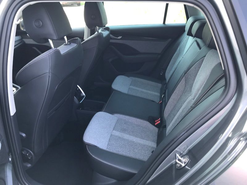 Škoda Octavia (2025) COMBI TOP SELECTION 1,5 TSI M- - fotka 11 z 27