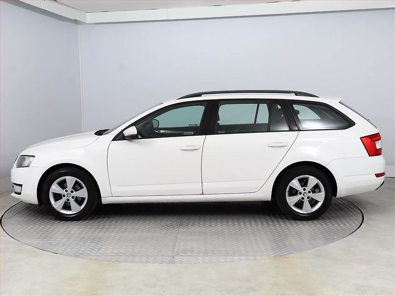 Škoda Octavia (2014) Elegance 1.6 TDI, Serv.kniha - fotka 3 z 14