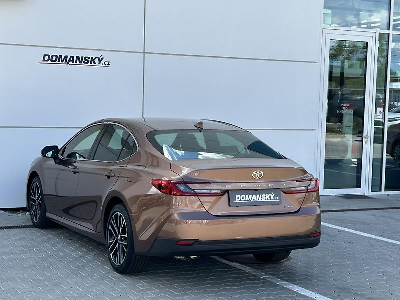Toyota Camry (2025) PRESTIGE 2.5 HEV AT - fotka 3 z 14