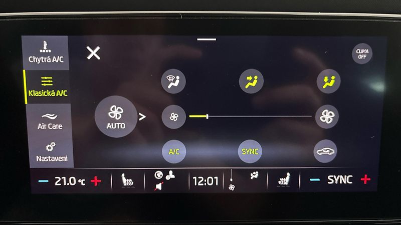 Škoda Octavia 2.0 TDI Ambition Combi - fotka 24 z 24
