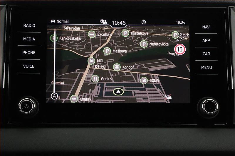 Škoda Karoq (2025) 2.0 TSI - fotka 13 z 25