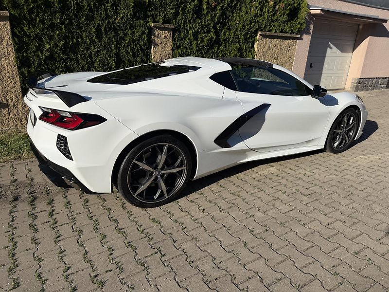 Chevrolet Corvette (2022) C8-TARGA-VÝFUK-LIFT-TOP-DPH - fotka 4 z 18