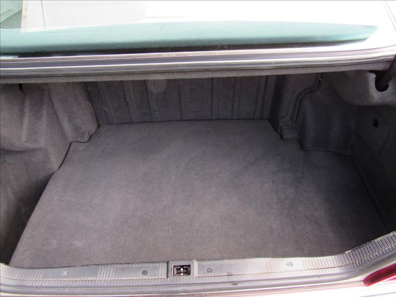 Mercedes-Benz Třídy S 3,2 W140 300 SE 170kW Mamut - fotka 23 z 26