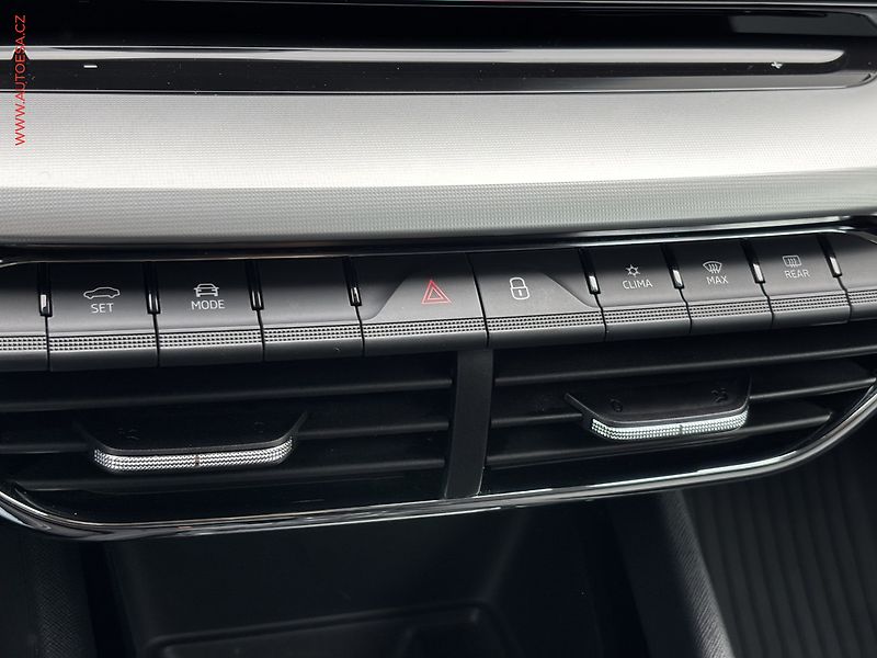 Škoda Octavia (2021) 2.0 TDi, 1.maj,ČR, Style - fotka 16 z 20