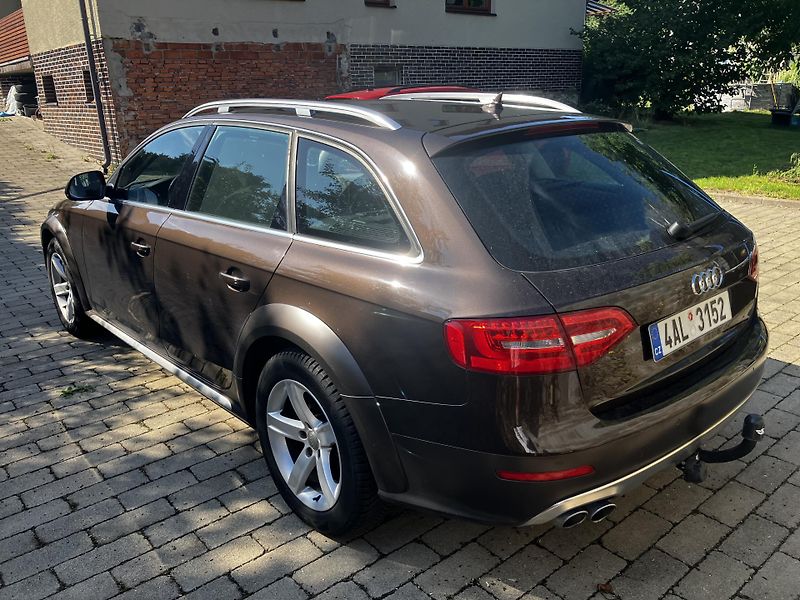 Audi A4 Allroad (2014) - fotka 5 z 12