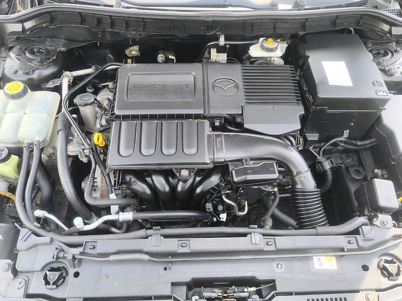 Mazda 3 1,6i77KW,KRÁSNÁ,1MAJ51L,SERVIS - fotka 19 z 23