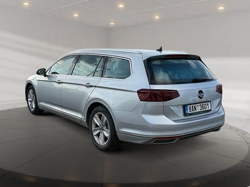 Volkswagen Passat Variant (2021) ELEGANCE 2.0TDI 110kW CZ DPH - fotka 4 z 11