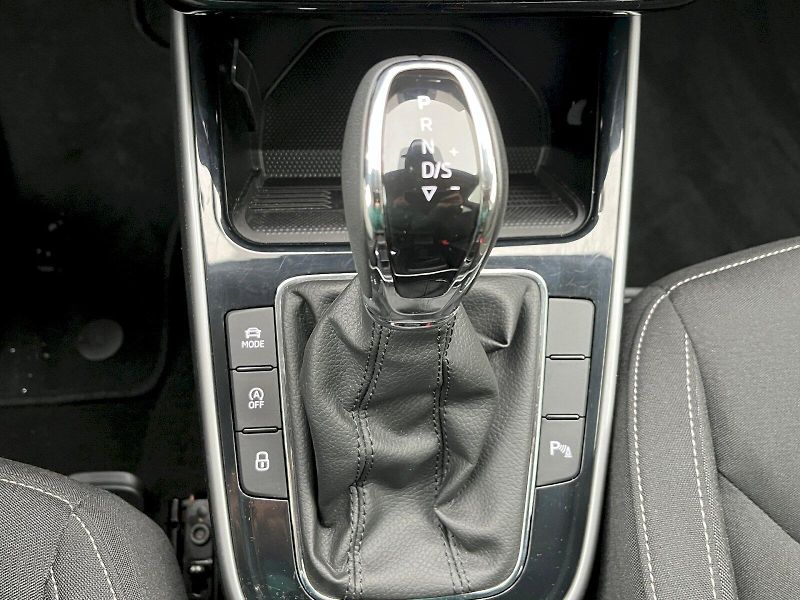 Škoda Fabia (2024) 1.0 TSI 85kW Top Selection DSG - fotka 17 z 26