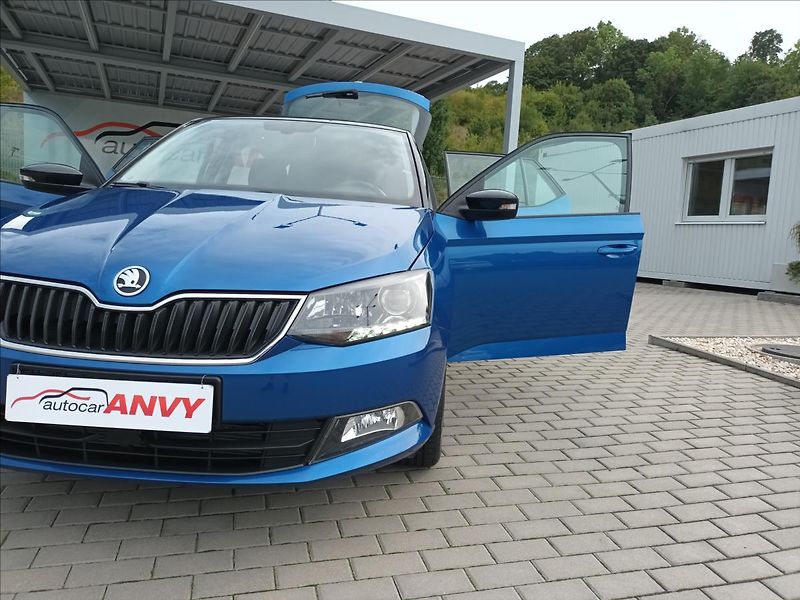 Škoda Fabia 1,2 TSI,66KW,TEMPOMAT,DIGIKLIM - fotka 33 z 35