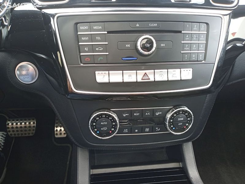 Mercedes-Benz GLE COUPE 450 AMG 3.0 270kW - fotka 16 z 36