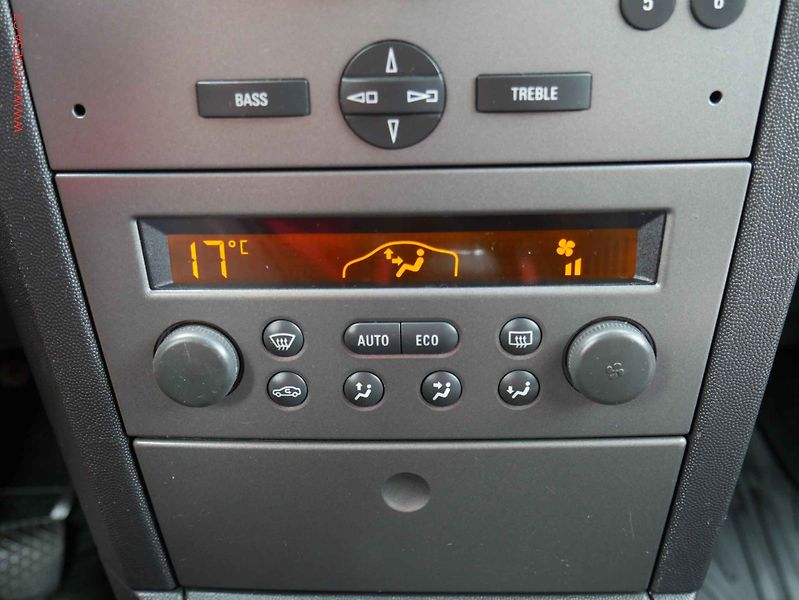 Opel Meriva (2006) 1.4i, servis.kniha, AC - fotka 15 z 16