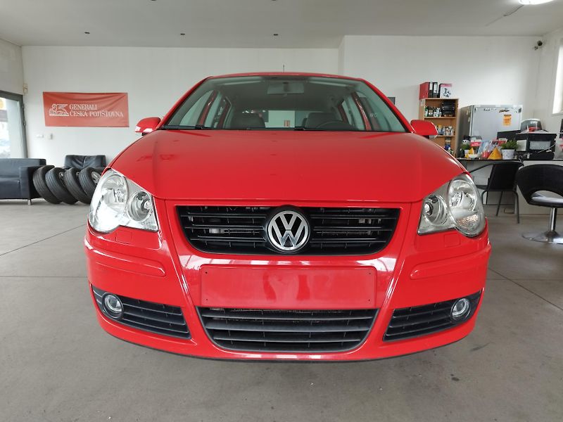 Volkswagen Polo (2007) 1,4i 59KW KLIMA CD EL.VÝ. SER. - fotka 2 z 38