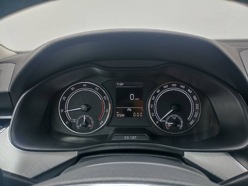 Škoda Kamiq (2022) 1.5 TSI 110kW záruka LED - fotka 29 z 31