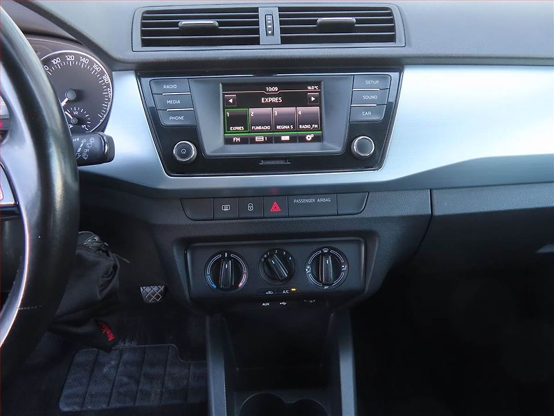 Škoda Fabia (2016) 1.2 TSI, Tempomat - fotka 12 z 17