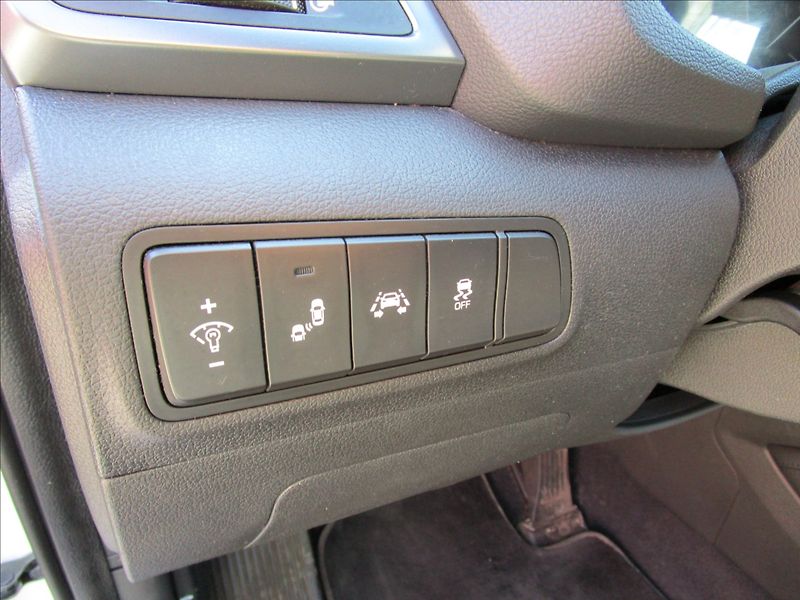 Hyundai Tucson 2.0CRDi 4WD, automat - fotka 14 z 47