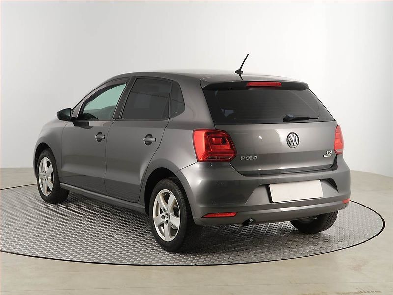 Volkswagen Polo (2015) Comfortline 1.2 TSI - fotka 4 z 15