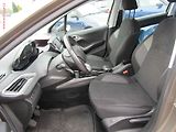 Peugeot 2008 (2017) 1.2 i, 1.maj,ČR, AC, výhřev - náhled 9