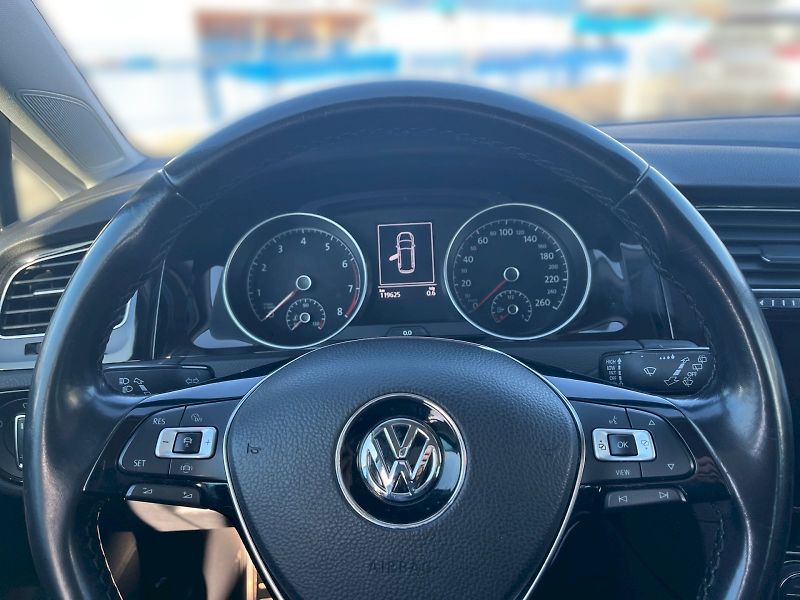 Volkswagen Golf (2020) VARIANT CL 1,0 TSI BMT OPF 6G - fotka 18 z 32