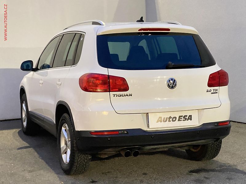 Volkswagen Tiguan (2011) 2.0TDi 4x4, ČR, Sport, DSG - fotka 6 z 16
