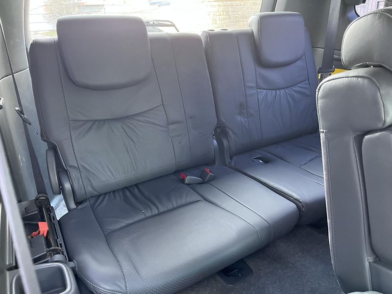 Toyota Land Cruiser 120 3,0D 4WD/automat 8-míst/ČR - fotka 24 z 39