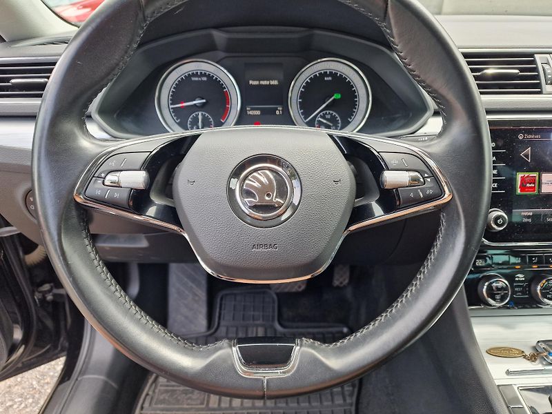Škoda Superb 1,5TSI 110KW STYLE odp.DPH - fotka 17 z 25
