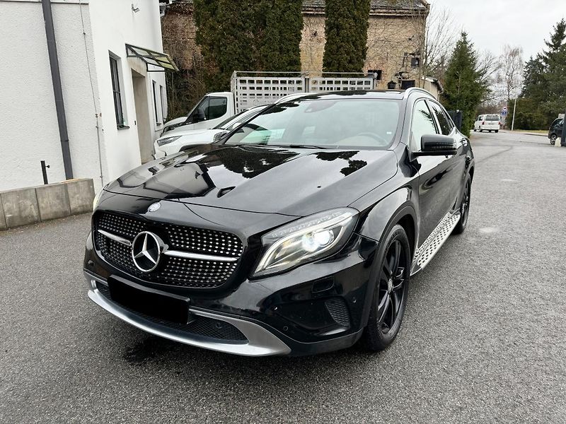 Mercedes-Benz GLA 220 CDI 4 MATIC 125 kW - fotka 2 z 17