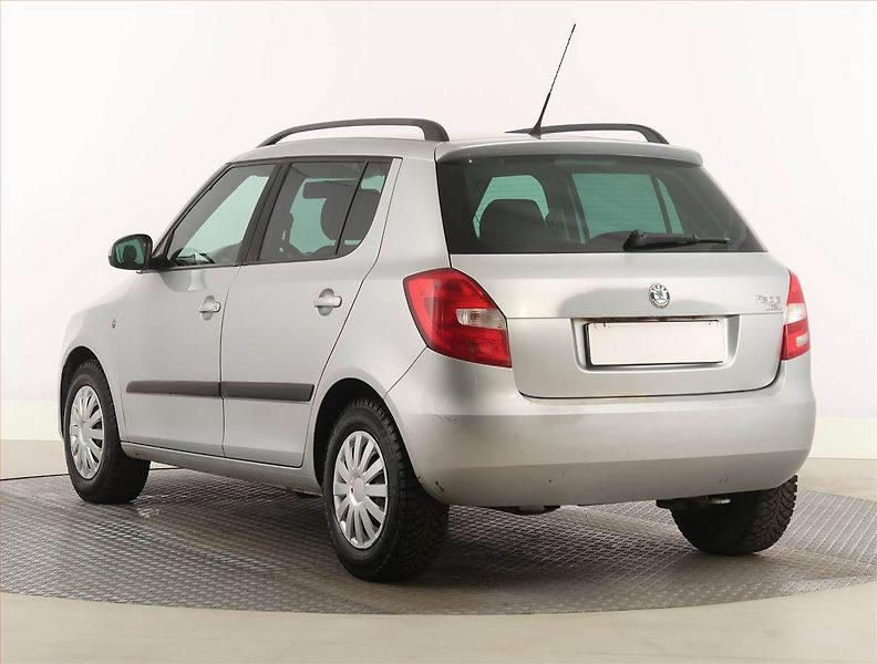 Škoda Fabia (2010) 1.2 TSI, Serv.kniha, nová STK - fotka 4 z 15