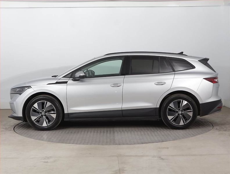 Škoda Enyaq (2023) iV 60 (62 kWh), SoH 93% - fotka 3 z 24